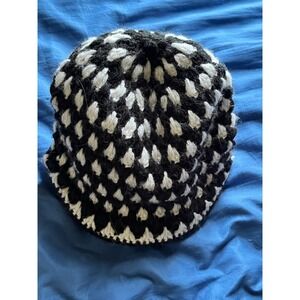 Spacecraft Black‎ White Crochet Bucket Hat Fisherman Boho Indie Knit Cap